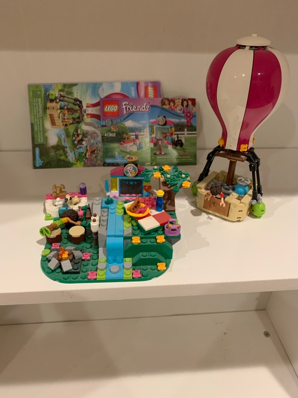 Lego Friends Pink and White Hot Air Balloon with Colorful Island Build